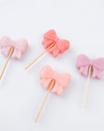 Décoration de gâteau avec nœud Liberty - Betsy Ann