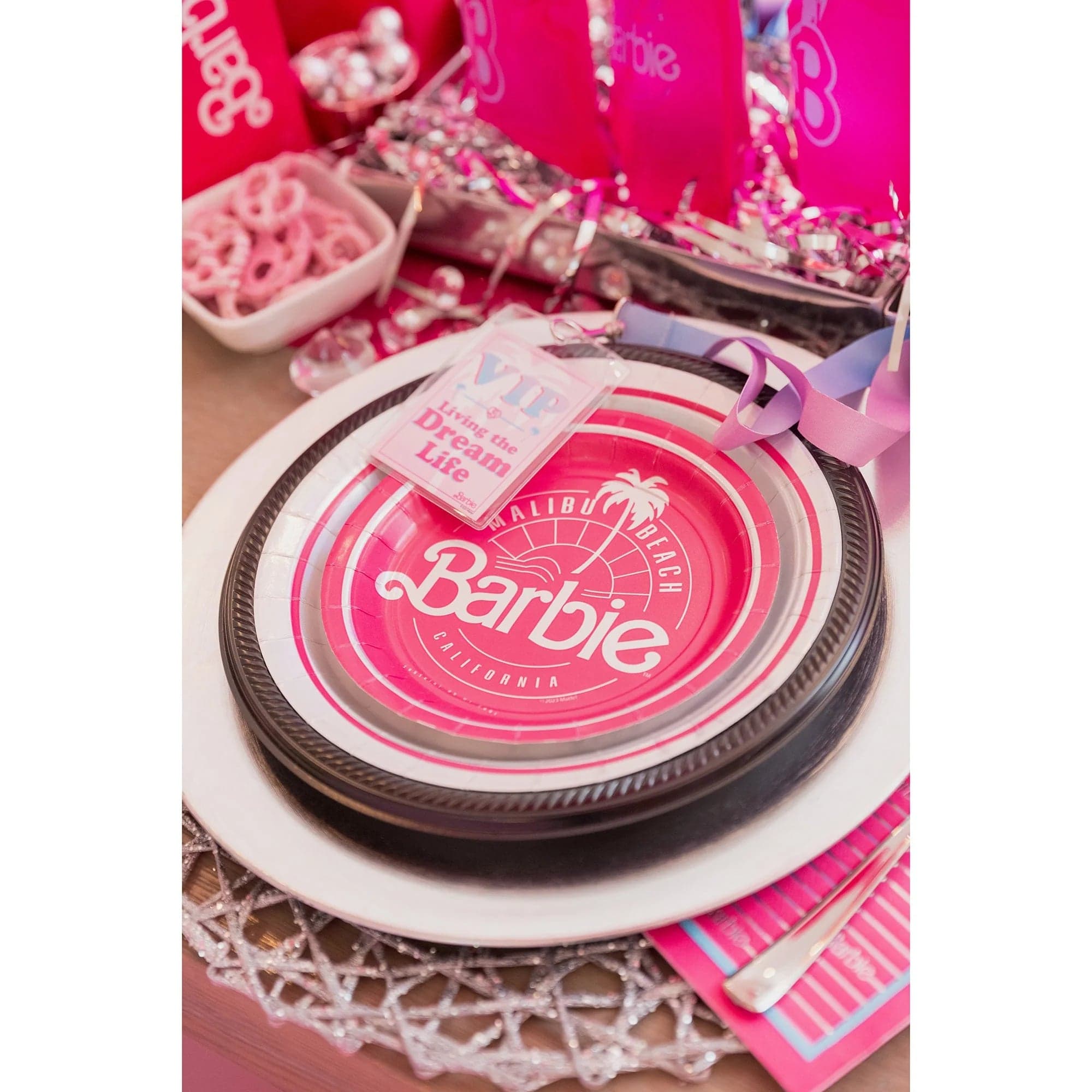 Barbie plates online and cups