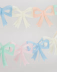 Décoration de gâteau avec nœud Liberty - Betsy Ann