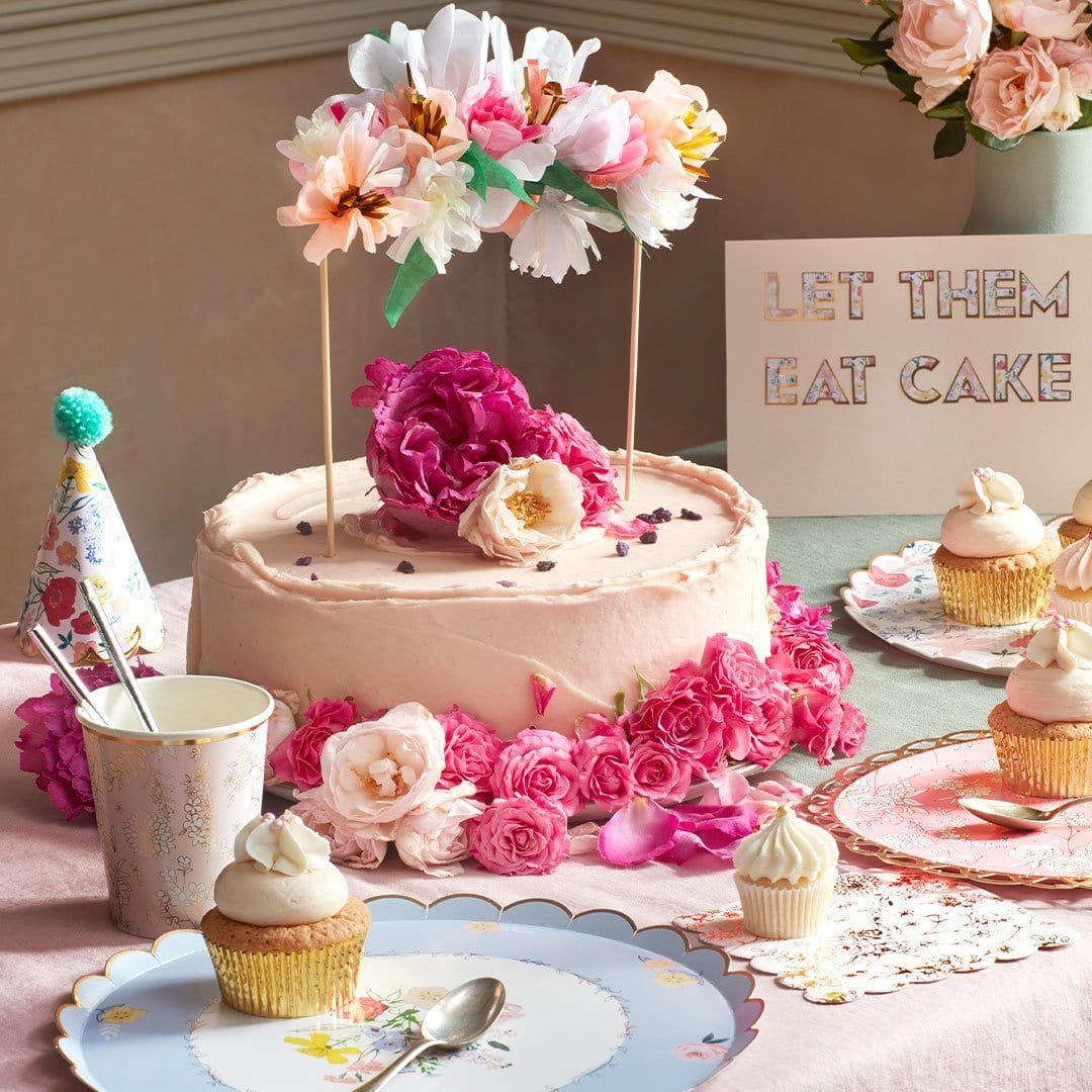 Assiettes en treillis de chinoiserie florale