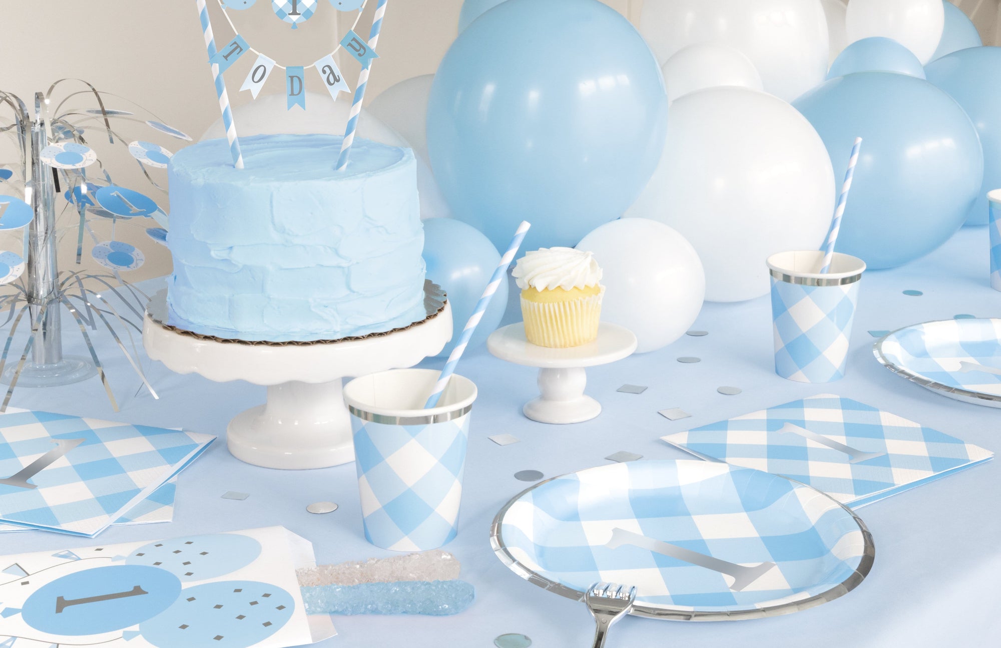 Décoration de gâteau bleue pour premier anniversaire