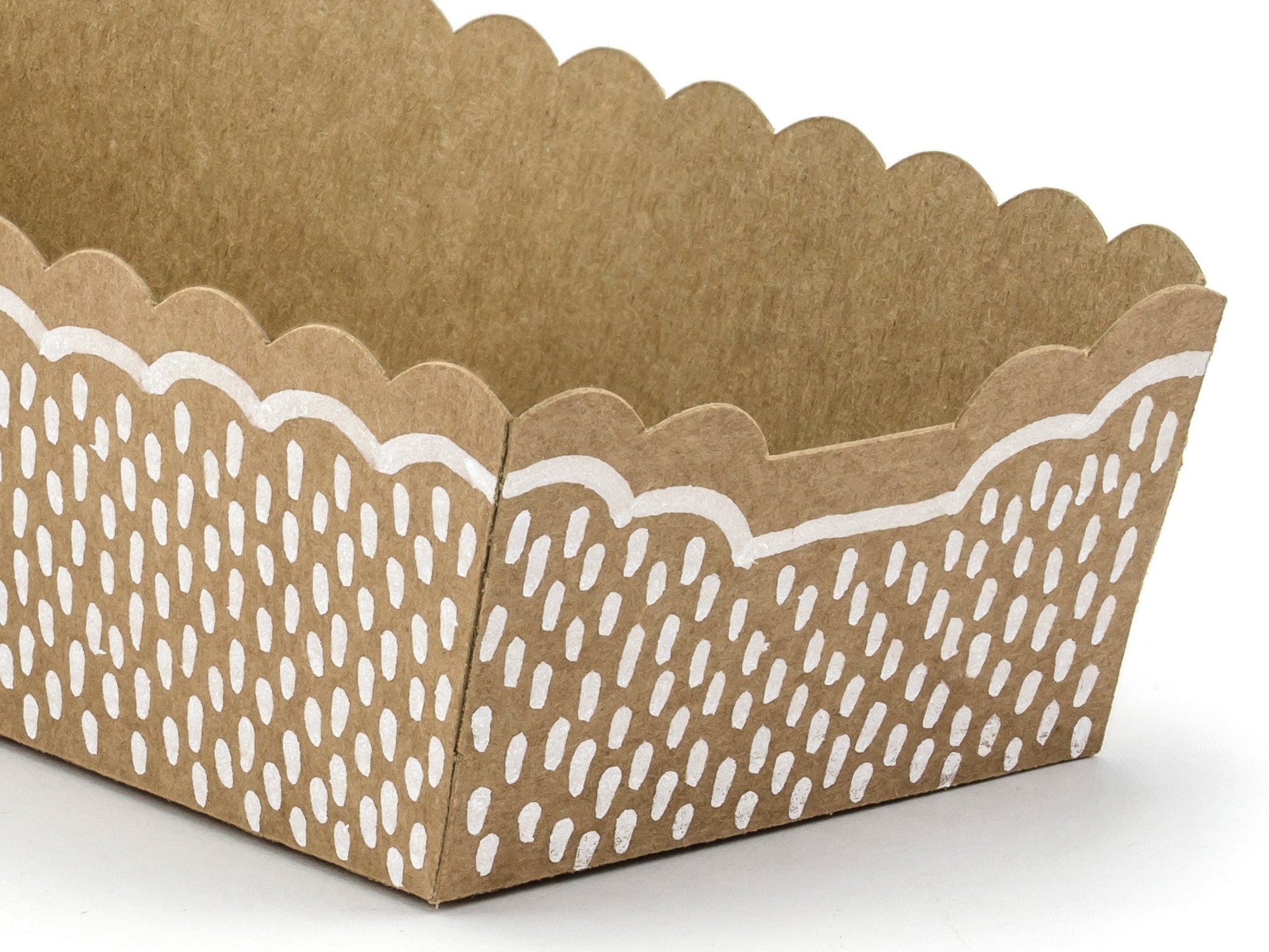 Scalloped Kraft Treat Cases