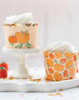 Coupes de friandises à la citrouille et aux pêches
