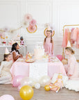 Juego de decoración para tarta con castillo de princesa.