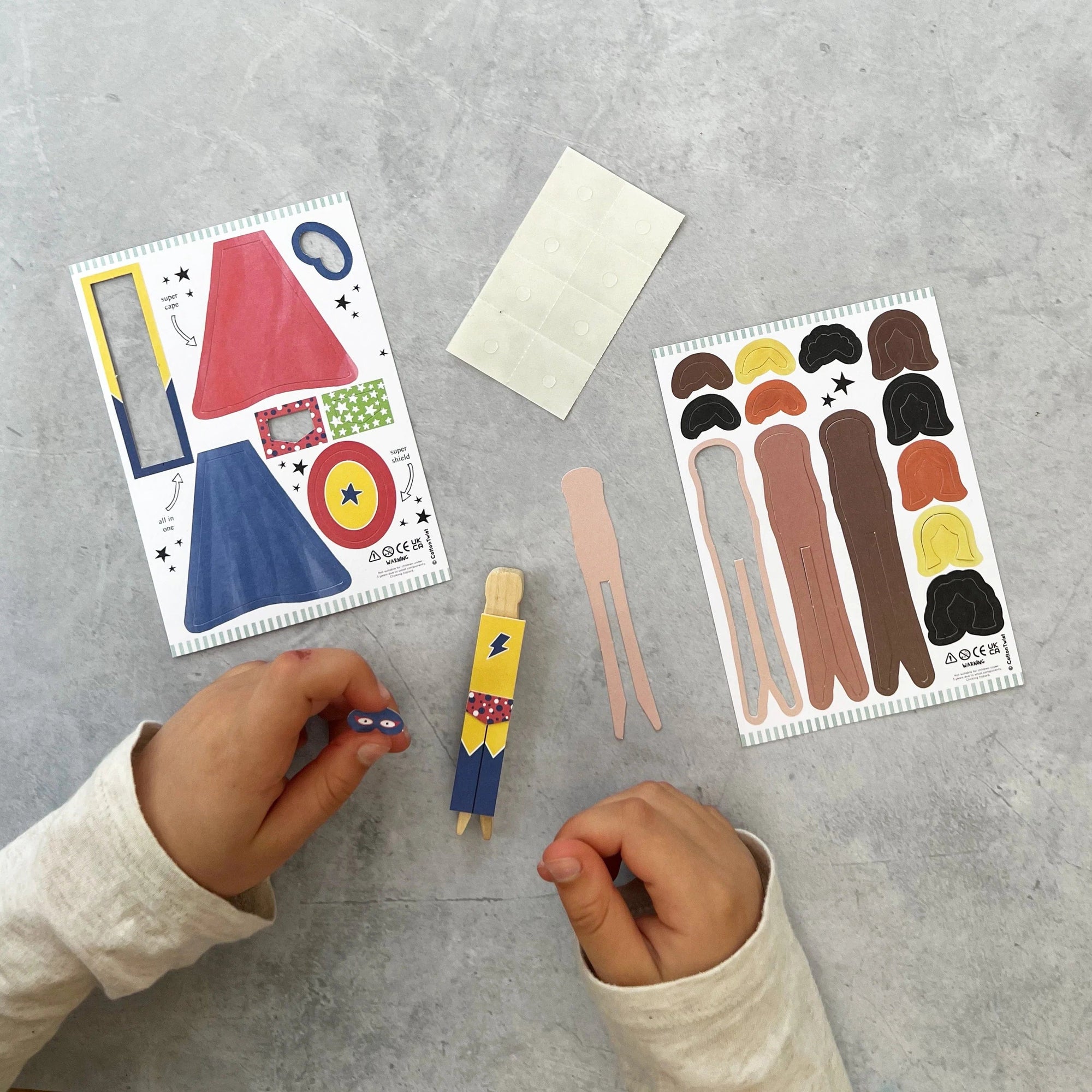 Créez votre propre kit de figurines de super-héros