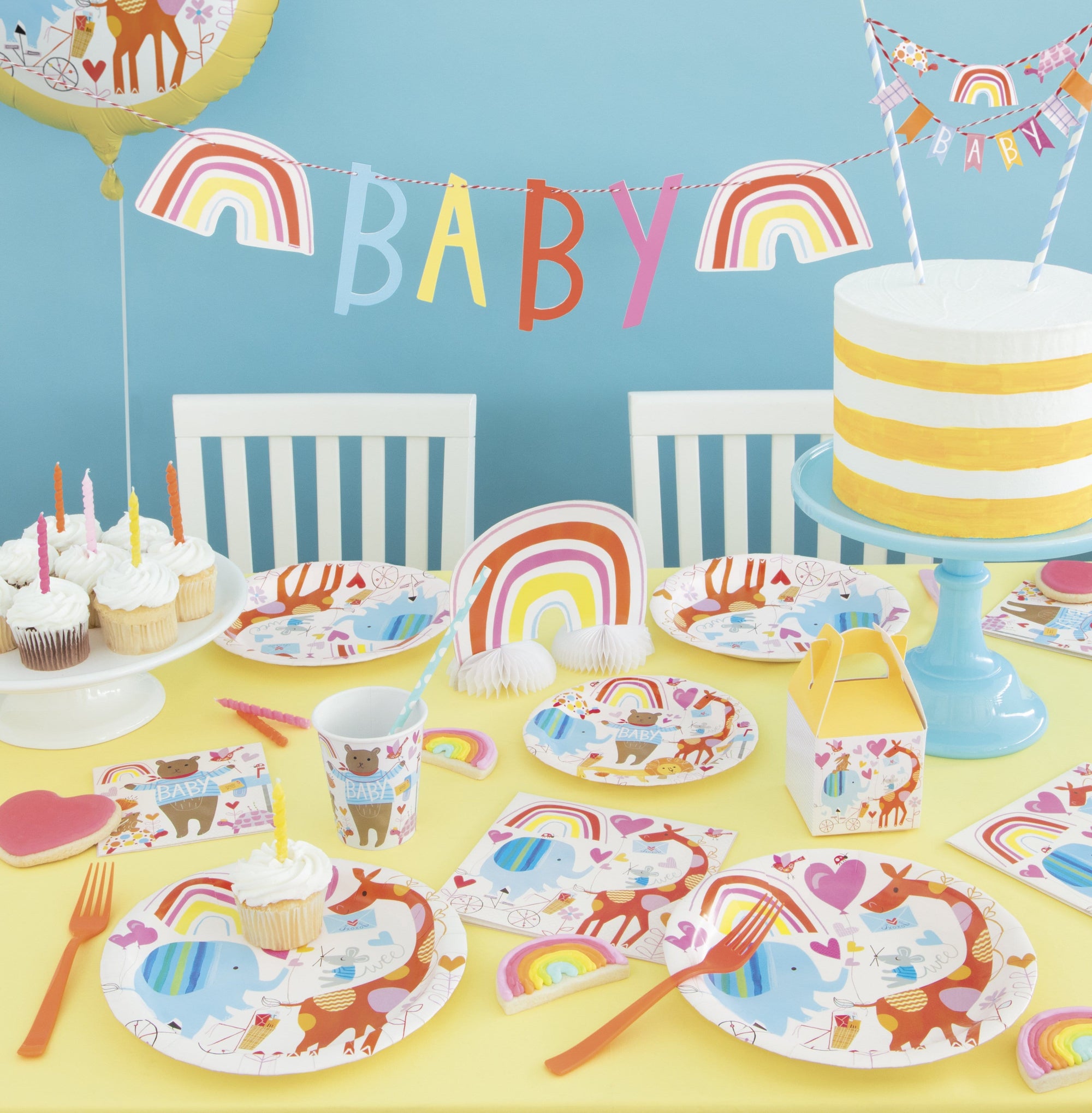 Adorno para tarta con banderín de bebé