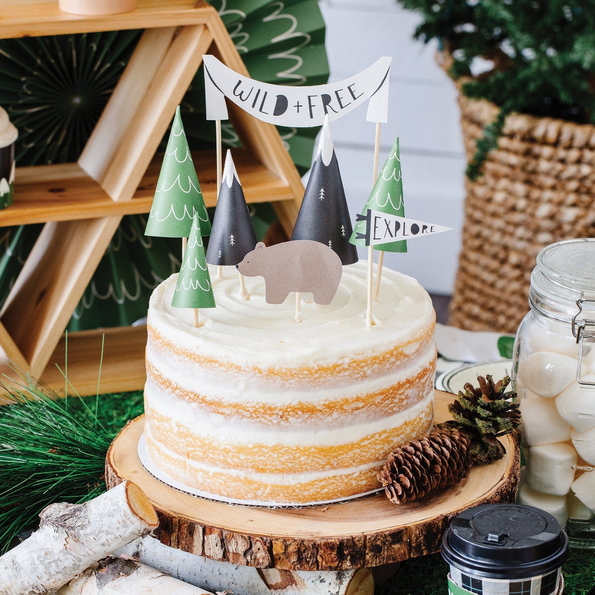 Ensemble de décorations pour gâteaux des bois sauvages et gratuits