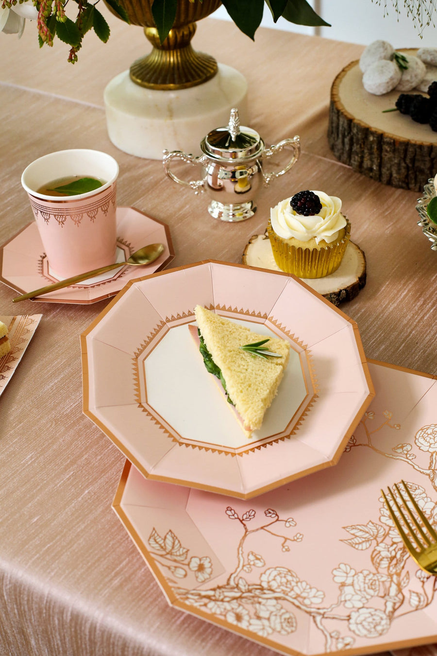 Pink Chinoiserie Jardin Plates - Large