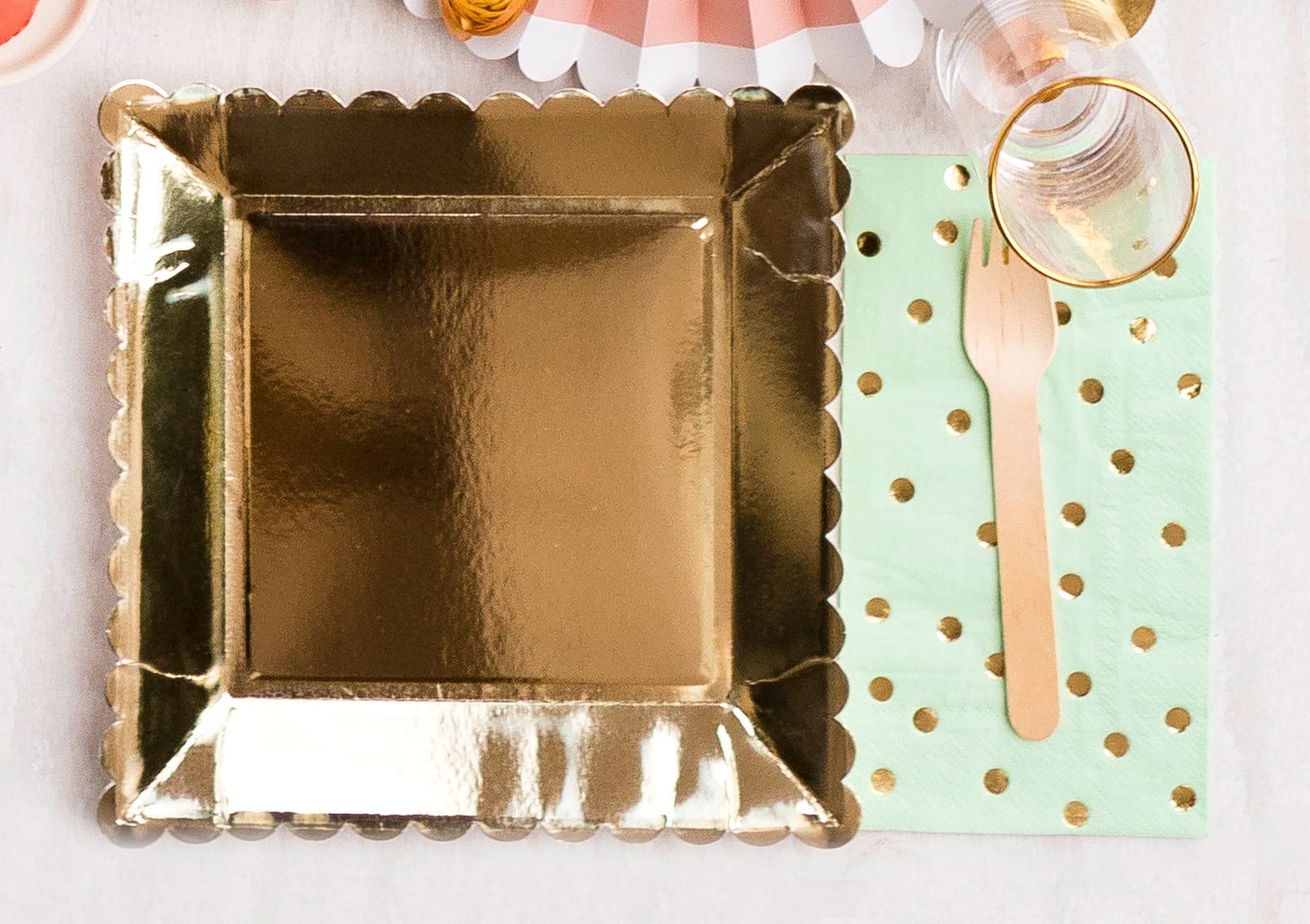 Gold Scalloped Square Plates - Large